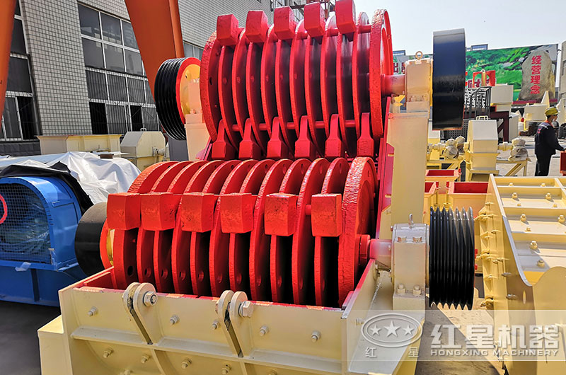 雙轉(zhuǎn)子破碎機(jī)結(jié)構(gòu)圖