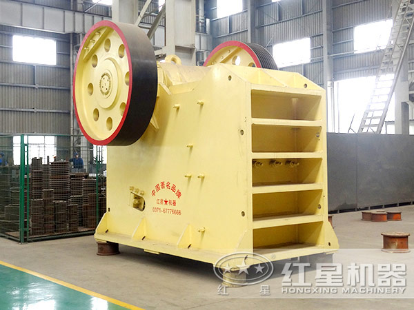 鉛鋅礦浮選工藝中的顎式破碎機(jī) 鉛鋅礦浮選工藝中的顎式破碎機(jī)