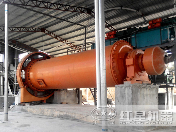 大型礦石球磨機(jī)選礦現(xiàn)場