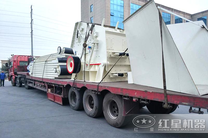 設(shè)備裝車發(fā)貨中