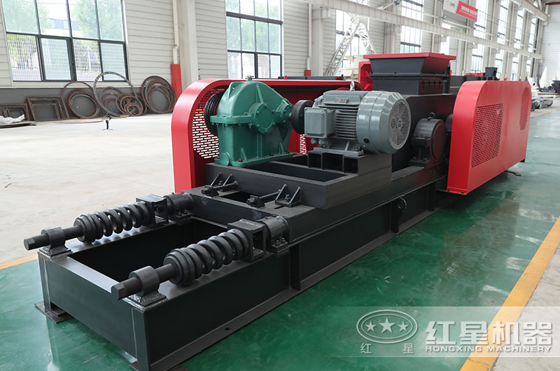 對輥式制砂機(jī)圖片 對輥式制砂機(jī)圖片