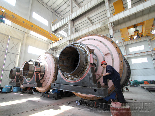 石英砂球磨機(jī)筒體部