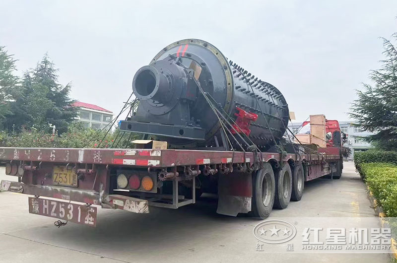 2145球磨機發(fā)貨現(xiàn)場