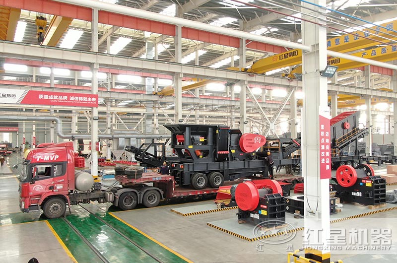 流動磕石機(jī)發(fā)貨現(xiàn)場圖