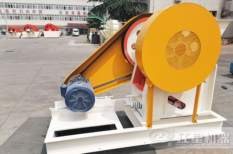 小型顎式破碎機(jī)圖片