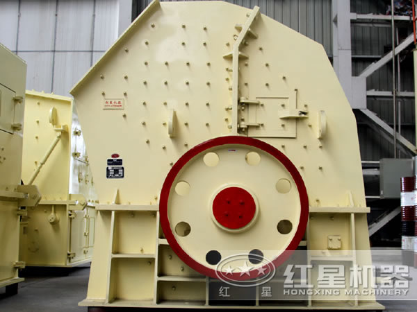 重錘式破碎機(jī)圖片