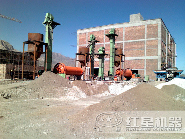 棒磨機(jī)制砂現(xiàn)場(chǎng)