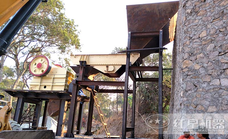 給料機(jī)現(xiàn)場圖 給料機(jī)現(xiàn)場圖