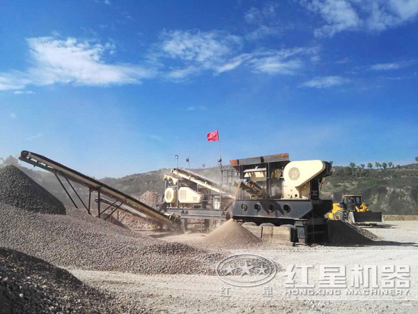 運(yùn)用于礦山建筑的移動(dòng)破碎機(jī)