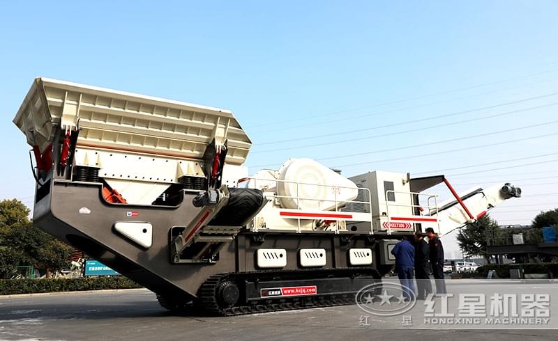 全自動(dòng)化的碎石機(jī)展示