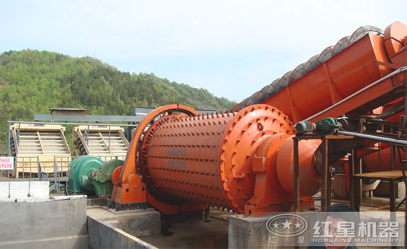 尾礦處理作業(yè)現(xiàn)場