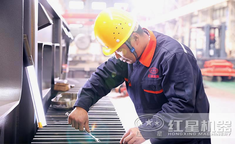 紅星機(jī)器工人作業(yè)圖