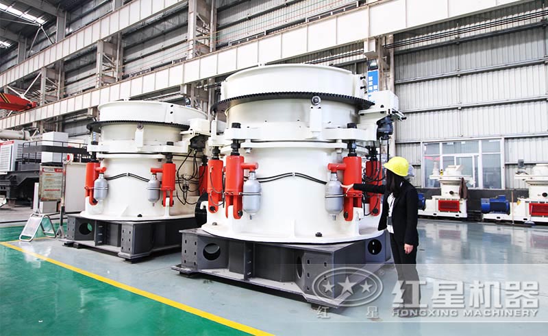 高產(chǎn)多缸液壓圓錐破