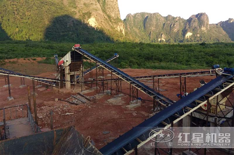 每個石料加工廠都要用到多種規(guī)格皮帶運輸機